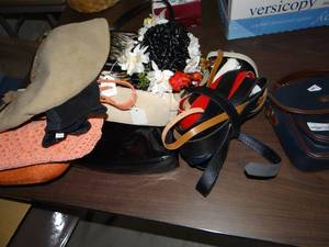 lot 3562 image: Lot of Various Purses
