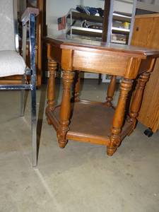 lot 3576 image: Wooden hexagon Side table