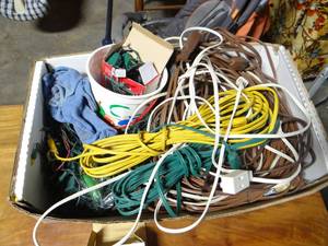 lot 3605 image: a box of assorted extension chords