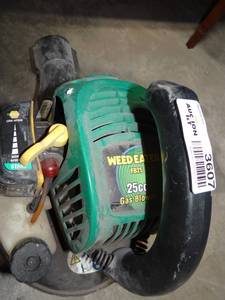 lot 3607 image: a 25 cc gas powered leaf blower