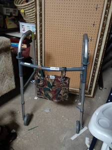 lot 3613 image: a walker