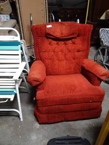 lot 3619 image: a recliner