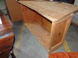 lot 3634 image: Shipping Crate Lid