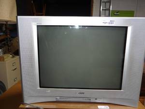 lot 3643 image: sony box tv