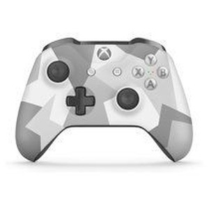 lot 29048 image: XBOX WIRELESS CONTROLER
