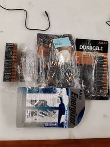 lot 29189 image: AA BATTERY LOT