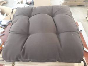 lot 28248 image: QILLOWAY Outdoor SeatBack Chair Cushion Tufted Pillow, SpringSummer Seasonal Replacement Cushions. (Coffee)