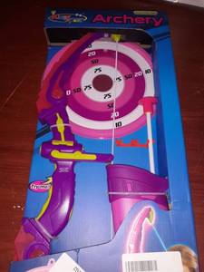 lot 28264 image: Light Up Archery Bow And Arrow Toy Set