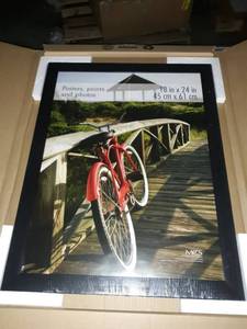 lot 28391 image: 18x24 Poster Frame