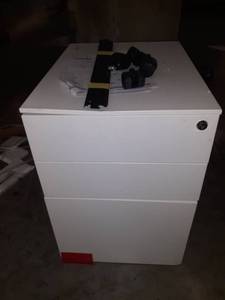 lot 28411 image: File Cabinet
