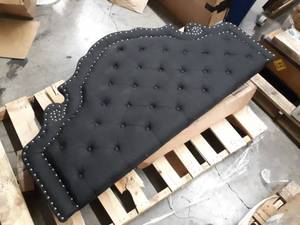 lot 30175 image: 32x62 Headboard w Frames