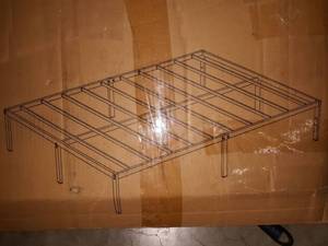 lot 30190 image: Full Platform Frame w Steel Slats