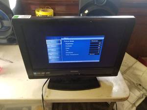 lot 6000 image: Sylvania 19 LCD Flat Panel TV Model LC190SL1