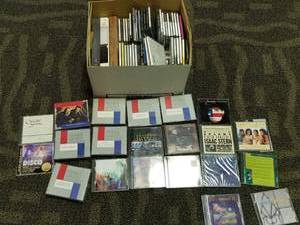 lot 6022 image: Box of CDs