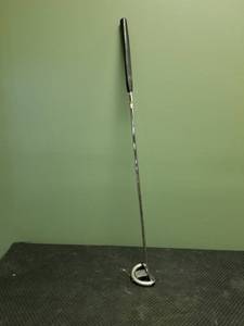 lot 6072 image: Scotty Cameron 35 Titleist Putter