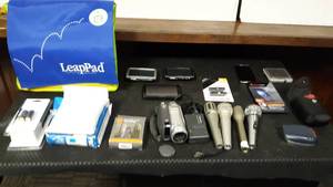 lot 7819 image: Leappad, Microphones, Phone Cases and more