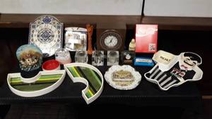 lot 7821 image: Miscellaneous Knick Knack Lot