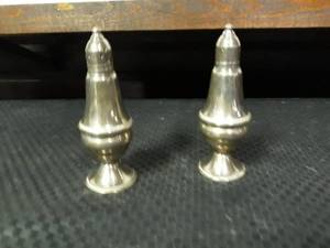 lot 6270 image: Weighted Sterling Silver Salt and Pepper Shakers