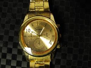 lot 6275 image: Geneva Watch