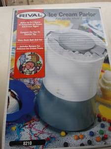 lot 11914 image: Rival Ice Cream Maker Freezer 8210 Sorbet Frozen Yogurt Dessert Tested Very Nice