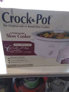 lot 11915 image: Rival Crock Pot