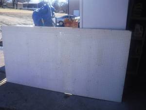 lot 11792 image: Peg board