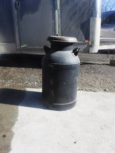 lot 11794 image: milk can
