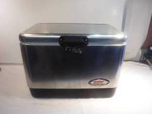 lot 11826 image: Coleman Steel belted cooler with dust cover