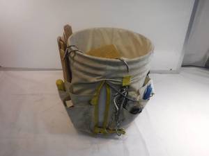 lot 11904 image: bucket with bucket tool bag and contents