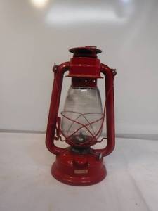 lot 11926 image: Red railroad lantern