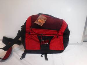 lot 19351 image: New old stock Marlboro brand Eat ride sleep line bag