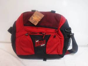 lot 19352 image: New old stock Marlboro brand Eat ride sleep line bag