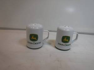 lot 19360 image: John Deere salt and pepper shakers