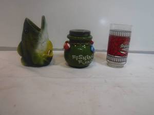 lot 19366 image: Fishing fund jar and more