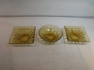 lot 19370 image: 3 yellow gold glass dishes
