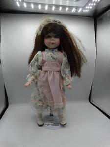 lot 9005 image: 16  porcelain doll from the heritage mint 1989 country collection