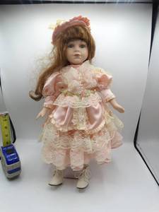lot 9015 image: Original Vanessa Porcelain Doll Collection Special Edition 1997