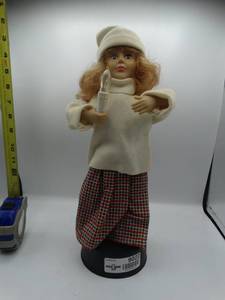 lot 9022 image: approximately 16battery powered animated porcelain christmas caroller with working light