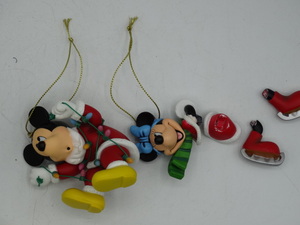 lot 9034 image: lot of christmas magic mickey and minnie mouse christmas ornaments ( minnie legs are broken)