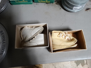 lot 9050 image: lot of vintage infant shoe with box