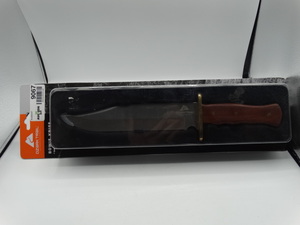 lot 9067 image: approximately 12 ozark trail bowie knife (new in package)
