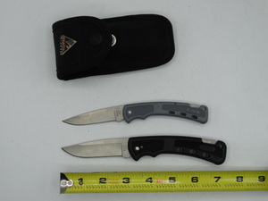 lot 9098 image: approximately 2 7in knifes from buck knifes