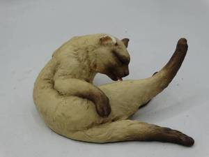 lot 9170 image: ceramic Siamese kitten made by kaiser