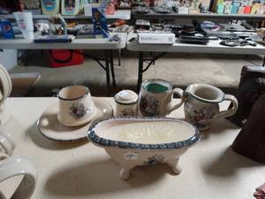 lot 9172 image: lot of 6 hand made home and garden party dishware