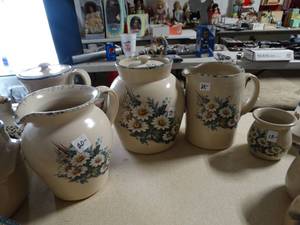 lot 9176 image: lot of 4 home and garden party ceramic dishes, Casey Pottery Made in USA