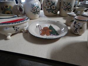 lot 9178 image: 1998 home and garden party christmas themed ceramic dishware