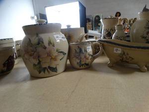 lot 9181 image: lot of 3 home and garden party ceramic dishes with flowers, Home & Garden Party Pottery