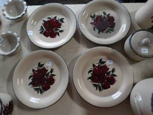 lot 9182 image: lot of assorted ceramic dishes, Home & Garden Party Pottery