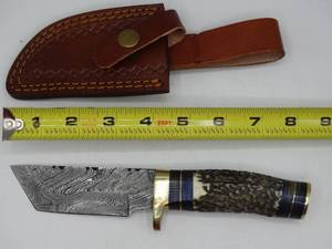 lot 9192 image: 8 Damascus steel knife with holster