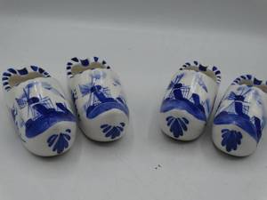 lot 9194 image: blue hand painted 4 ceramic clogs